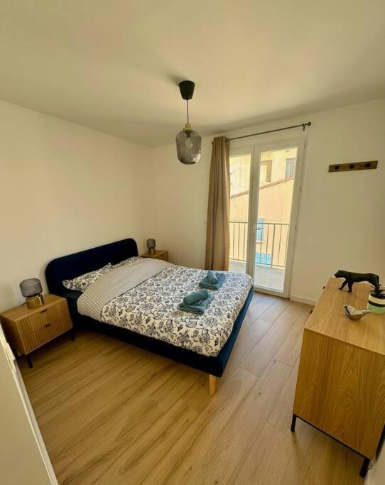Appartement Lumineux Avec Terrasses Le Luc Luaran gambar
