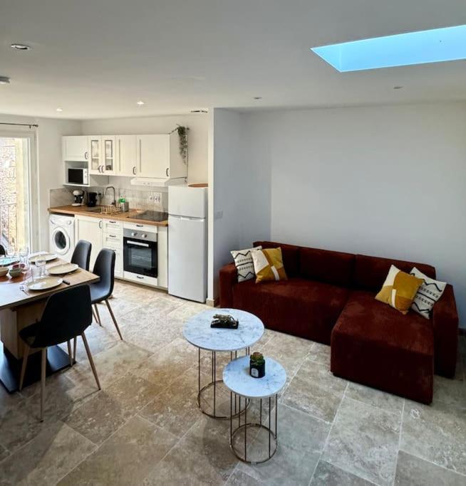 Appartement Lumineux Avec Terrasses Le Luc Luaran gambar